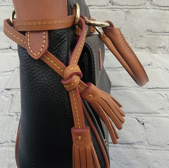 Dooney & Bourke - Picture 13 of 15